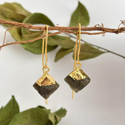 Taarika Labradorite Thread Earrings | AAKAASHI House of AAKAASHI