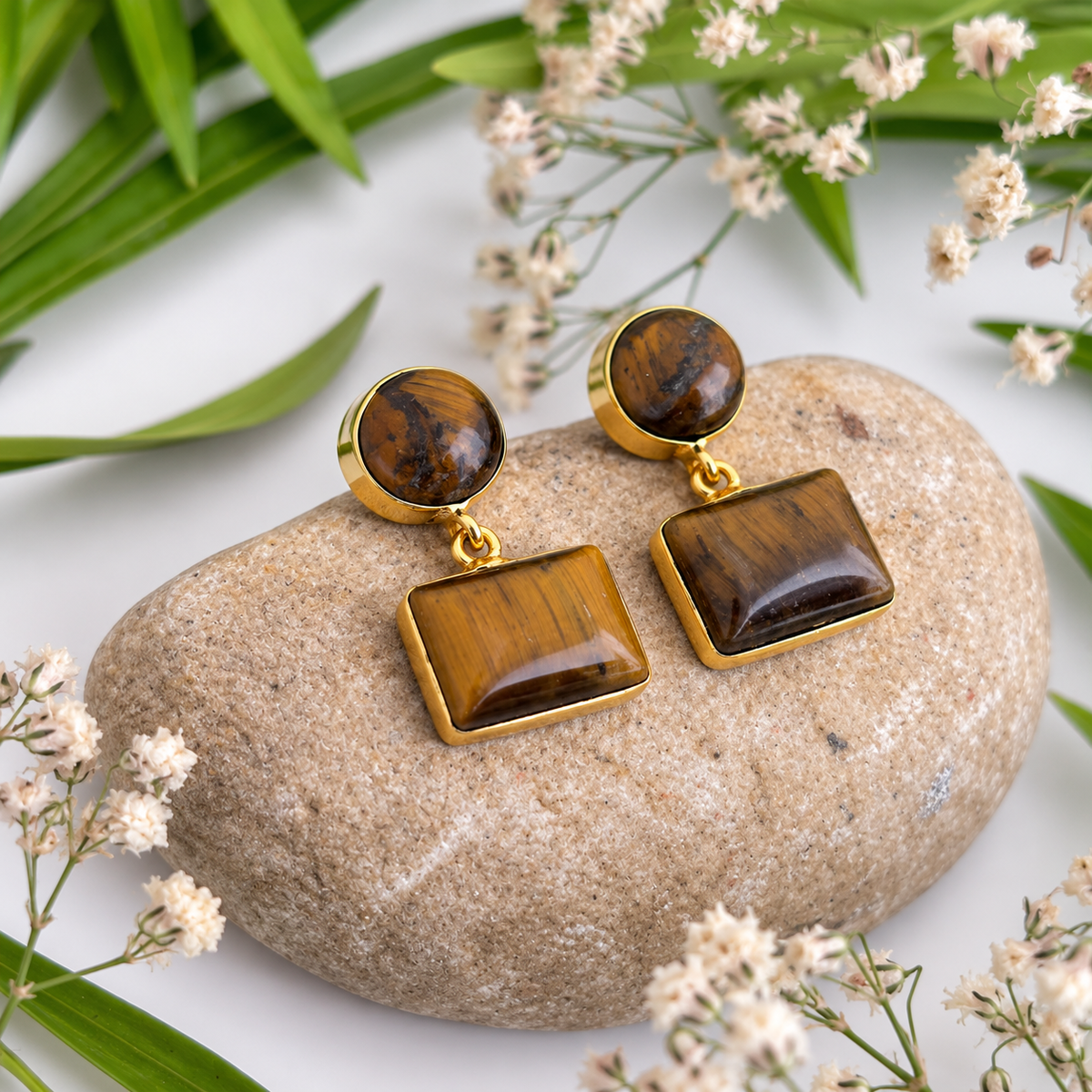 Saanjh Tiger Eye Geometric Earrings | AAKAASHI House of AAKAASHI